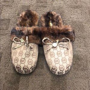 Michaels kors slippers